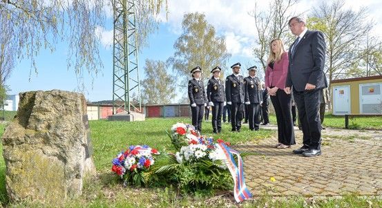 Plzeň si připomněla tragické nálety z dubna 1945. Oběti uctili lidé i zástupci města