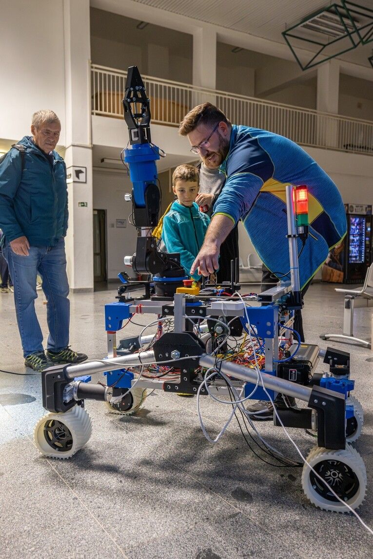 Plzeňská Space Night ukázala, co chystají studenti kosmonautiky