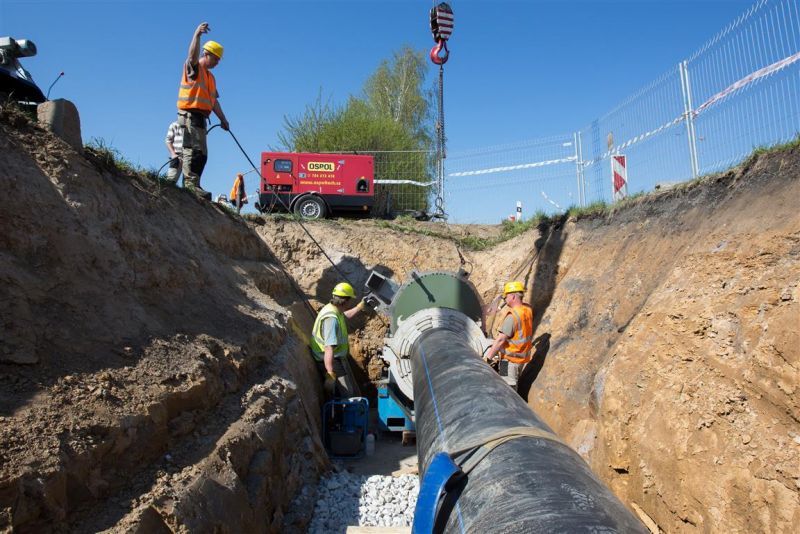 Vodárna chystá investice za stovky milionů. Pod Radbuzou vymění potrubí z roku 1941