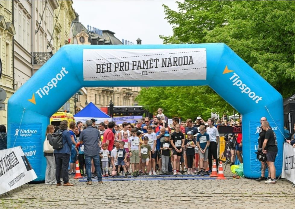 Běh pro Paměť národa propojí sport se Slavnostmi svobody. Trasa povede mezi kempy