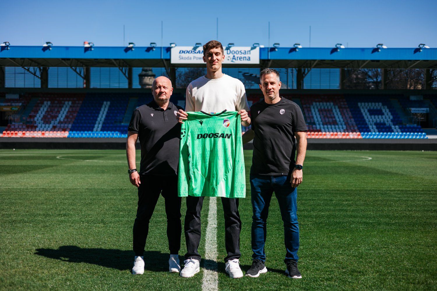 Brankářská jistota pro Viktorii. Wiegele zůstává v Plzni do roku 2029