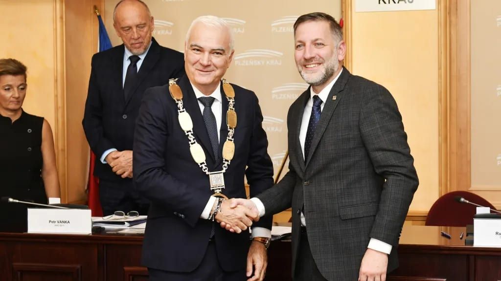 Bývalý hejtman Špoták končí v čele kontrolního výboru Plzeňského kraje