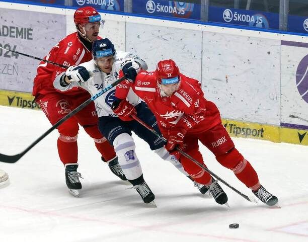 Filip rozhodl, Plzeň vítězí nad Třincem v nájezdech