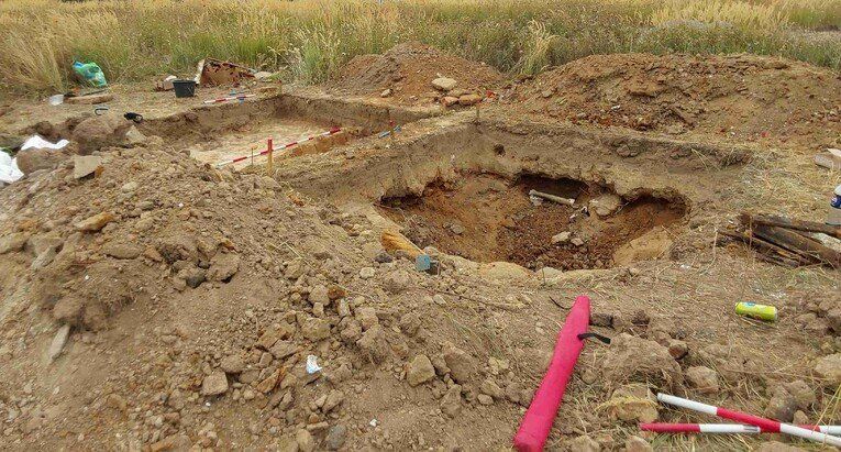 Mimořádný objev archeologů ZČU. V poli ležely kanony, kulomety i bílý fosfor