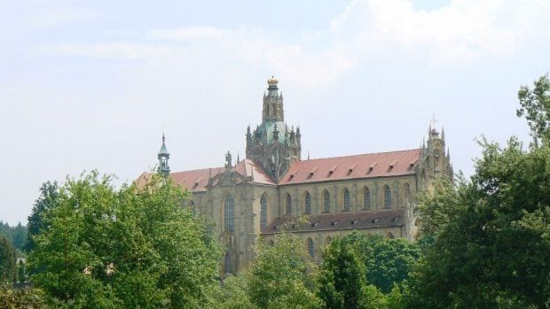 NPÚ vypsal otevřenou uměleckou soutěž na nový mobiliář v Kladrubech