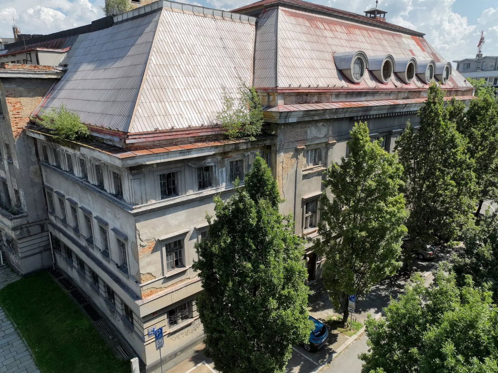 Kraj posunul přestavbu plzeňských lázní dál. Povolení čeká v září, soutěž až na jaře 2027