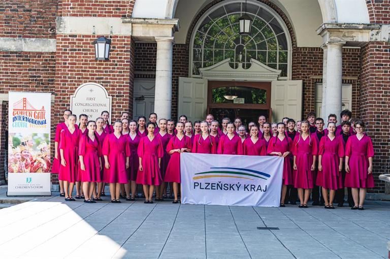 Plzeňský sbor Kajetán získal v Kalifornii zlaté diplomy a přivezl první a dvě druhá místa