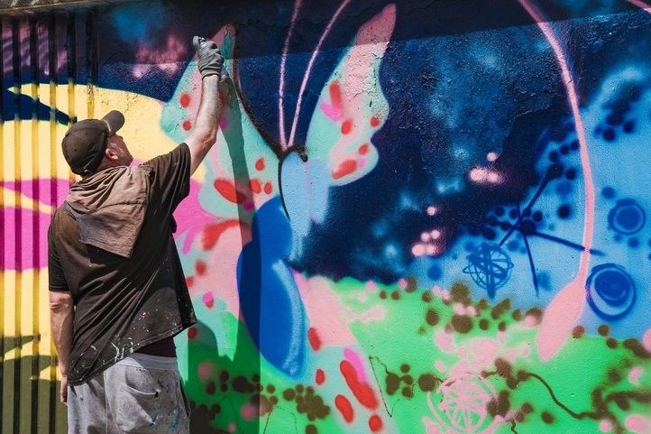 Streetartový festival WALLZ startuje. Plzeň promění v galerii pod širým nebem