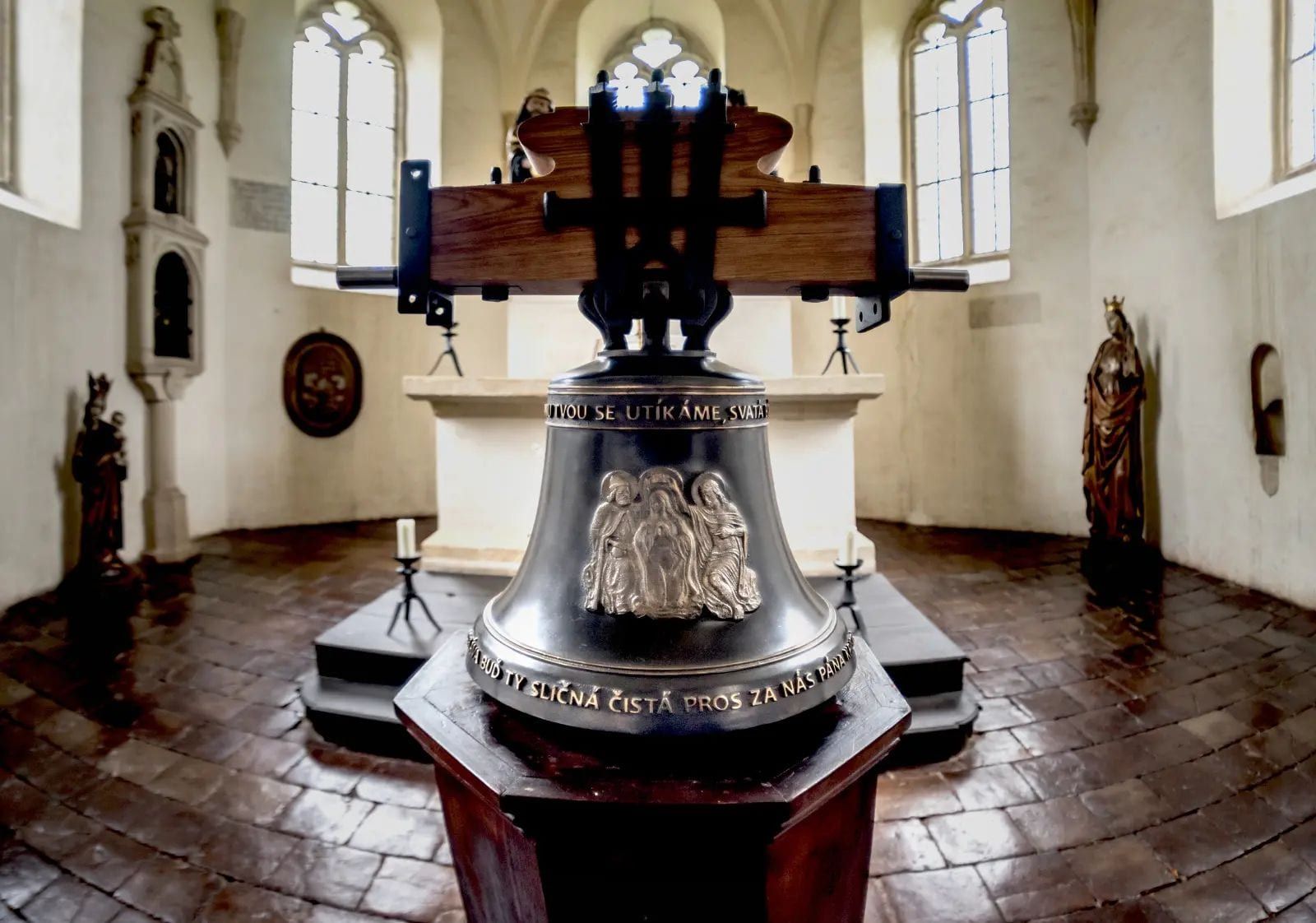 Zvon, zvoník a tajemné podkroví. Švihov nabídne nevšední zážitek