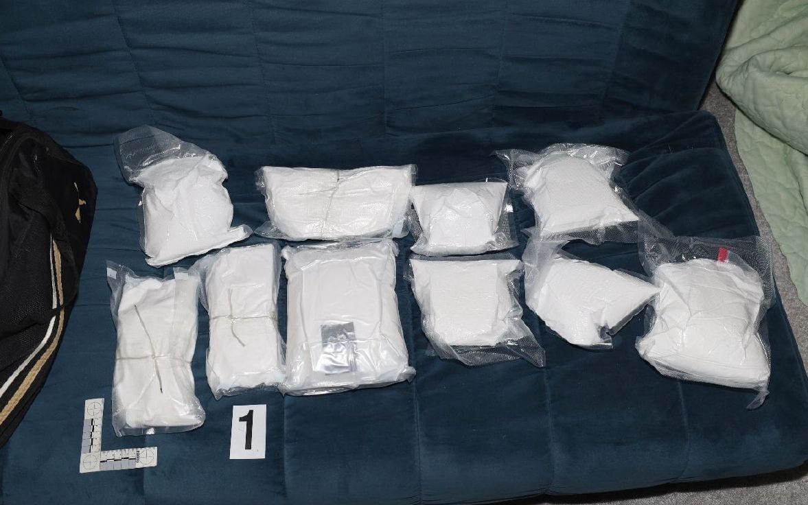 obrázek: TOXI tým rozbil drogovou skupinu. Policie našla pervitin i sedm kilo efedrinu