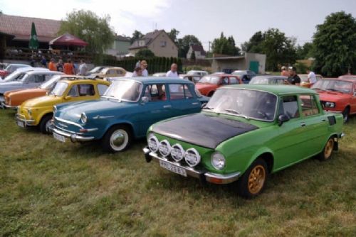obrázek:Rokycany zaplní historická auta a motorky. Orientační jízda nabídne noční i denní etapu