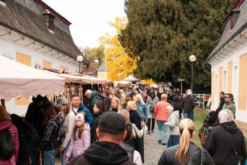 obrázek:Zámek Kozel o víkendu ožije podzimním jarmarkem. Chystá dobroty, řemesla i prohlídky