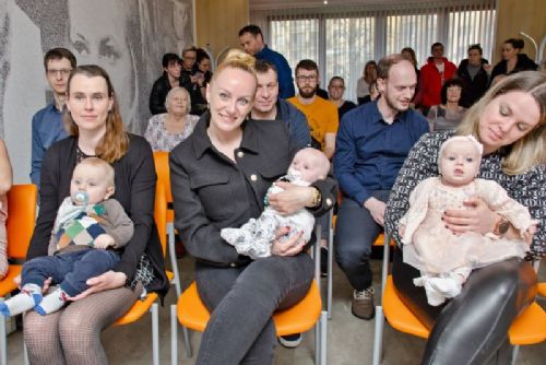 Foto: Na Jedničce loni přivítali sto občánků