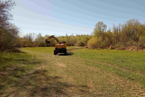 obrázek:Discgolf pod Škoda sport parkem si nyní nezahrajete