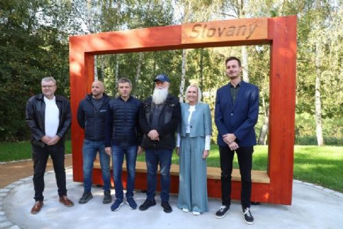 obrázek:Nová pobytová louka nabídne odpočinek i první fotopoint na Slovanech