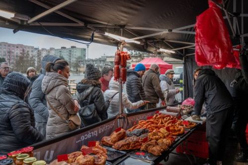 obrázek:Zabijačkové dobroty provoněly skvrňanské sídliště