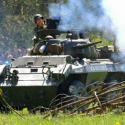 Dva a půl tisíce lidí sledovalo obsazení německého flaku u sv. Jiří