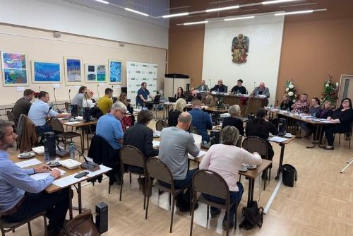 obrázek:První vlna žádostí o dotace vrcholí