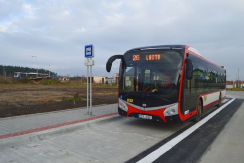 Foto: Autobusy MHD linek číslo 42 a 26 jezdí od neděle přes celou Lhotu