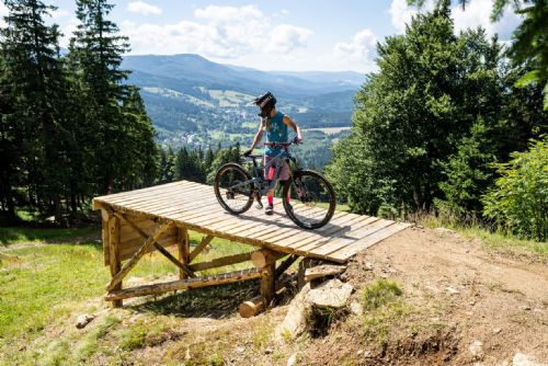 Foto: Česká Enduro Série vrcholí finálovým závodem Kona Enduro Race Špičák 