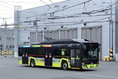 Foto: Do Francie míří další trolejbusy s výzbrojí ze Škody Electric