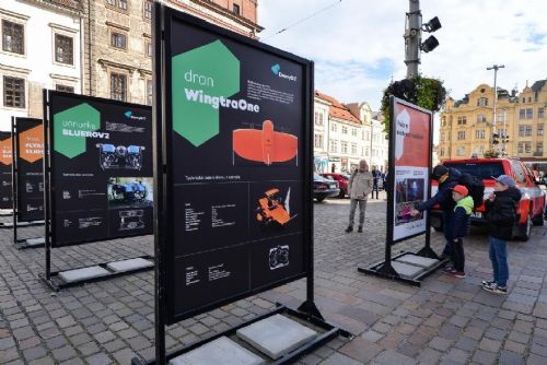 Foto: Drony SIT slaví deset let. Pro Plzeňany připravily výstavu o tom, co dělají