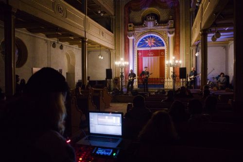 Foto: Fakulta filozofická se představuje ve Staré synagoze