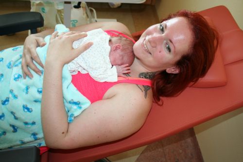 Foto: Fakultní nemocnice v Plzni má další klokánkovací křesla pro maminky
