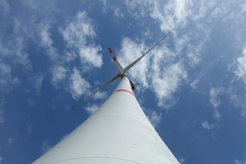 Foto: Firmy chtějí na Rokycansku stavět větrné elektrárny