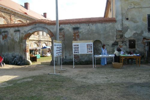 Foto: Folková zpěvačka Pavlína Jíšová zazpívá pro zámek Čečovice