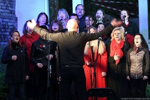 Foto: Gospelové soubory pomohou nemocným dětem. I v plzeňských Lobzích