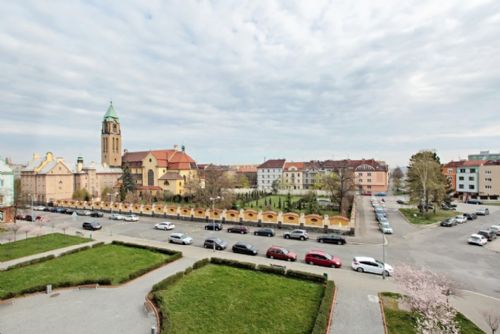 Foto: Jiráskovo náměstí ožije, otevře se klášterní zahrada