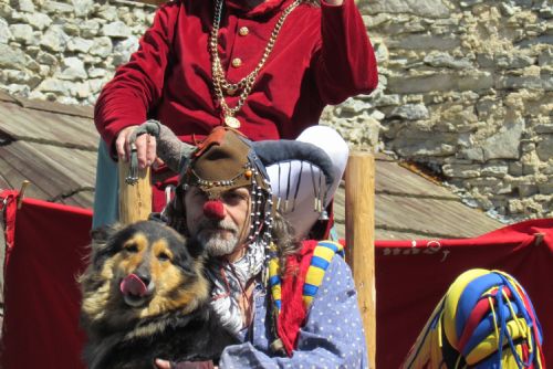 Foto: Kašperk o víkendu ovládá Karel IV.