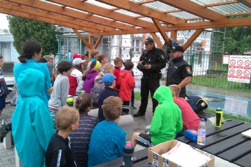 Foto: Městská policie Plzeň se během léta zúčastňuje příměstských letních táborů