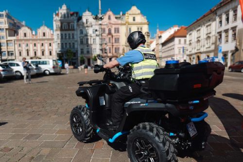 Foto: Městská policie převzala nové čtyřkolky