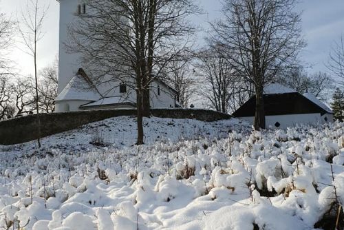 Foto: Mouřenec přivítá silvestrovskou mši. Od 18 hodin a jen pro registrované