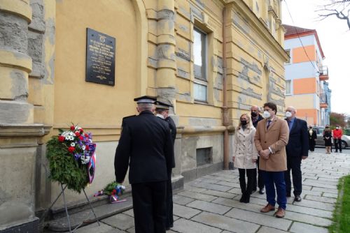 Foto: Na Doubravce uctili památku českých letců RAF 