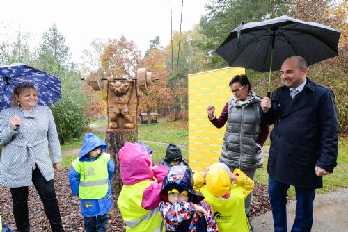 Foto: Na Zážitkovém okruhu Spejbla a Hurvínka v Plzni přibyly nové sochy 