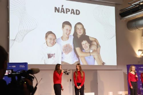 Foto: Nejlepší nápad Startupuj 2025: koš přetvářející PET lahve na filament pro 3D tisk