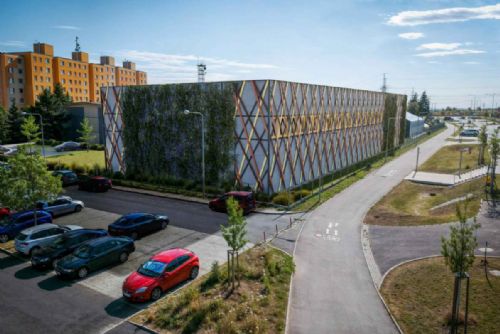 Foto: Nová sportovní hala v Krašovské bude sloužit gymnastům i parkouru