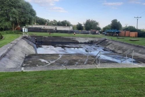Foto: Oblíbená vodní nádrž v Malesicích projde rekonstrukcí