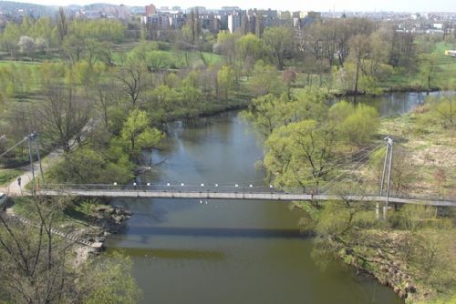 Foto: Oprava frekventované lávky Pod Pecihrádkem se posune