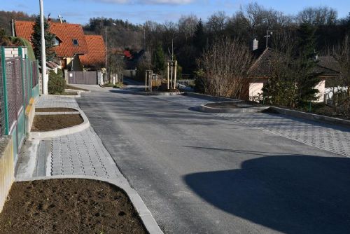Foto: Oprava ulice Ve Višňovce v Božkově skončila
