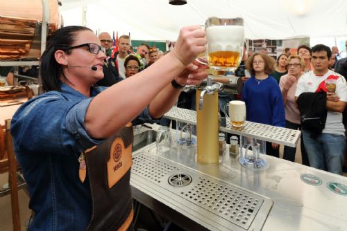 Foto: Pilsner Fest omezí dopravu, policie varuje před kapsáři