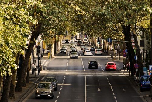 Foto: Plzeň chce větší bezpečí u škol, omezí u nich vjezd aut