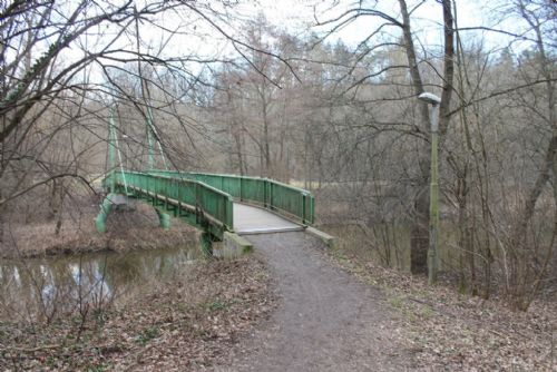 Foto: Plzeň začíná od pondělka opravovat Slunečnou lávku v Českém údolí