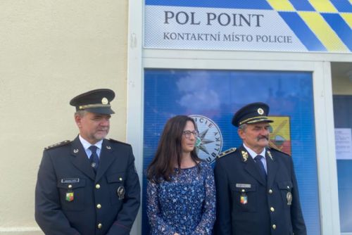 Foto: Policie v kraji otevřela první Pol Point - ve Městě Touškově