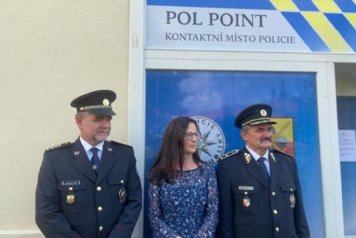 Foto: Policie v kraji otevřela první Pol Point - ve Městě Touškově