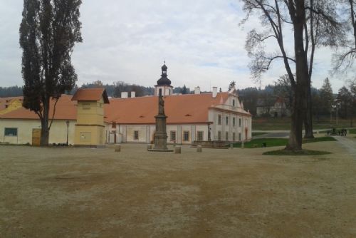 Foto: Poznávací stezky městem Plasy lákají turisty i místní