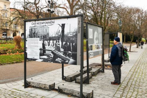 Foto: Před 80 lety odvezly vlaky plzeňské Židy do Terezína. Smutné výročí připomíná výstava